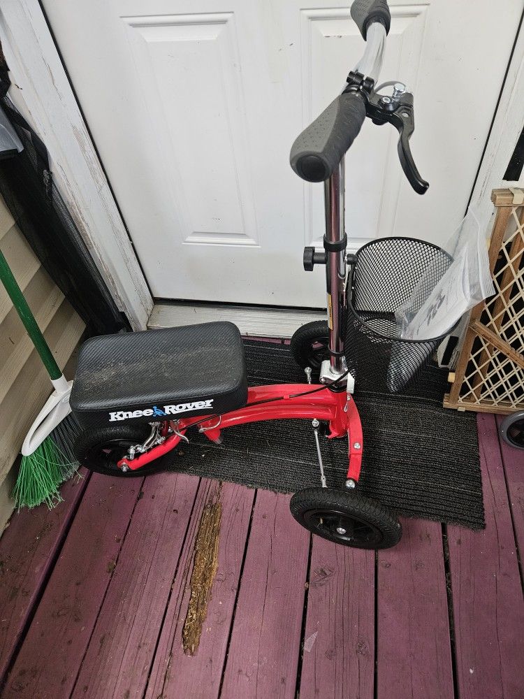3 Wheel Knee Scooter