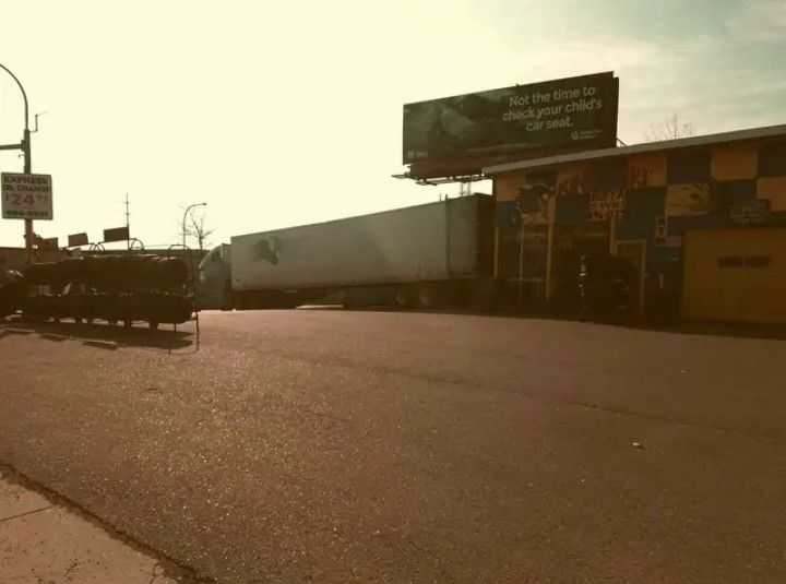 High Tread USED Tires KING TIRE1 1525 WILLIAM ST. Sundays/HOLIDAYS 9-230pm Normal Hours 9-6 SameDayService