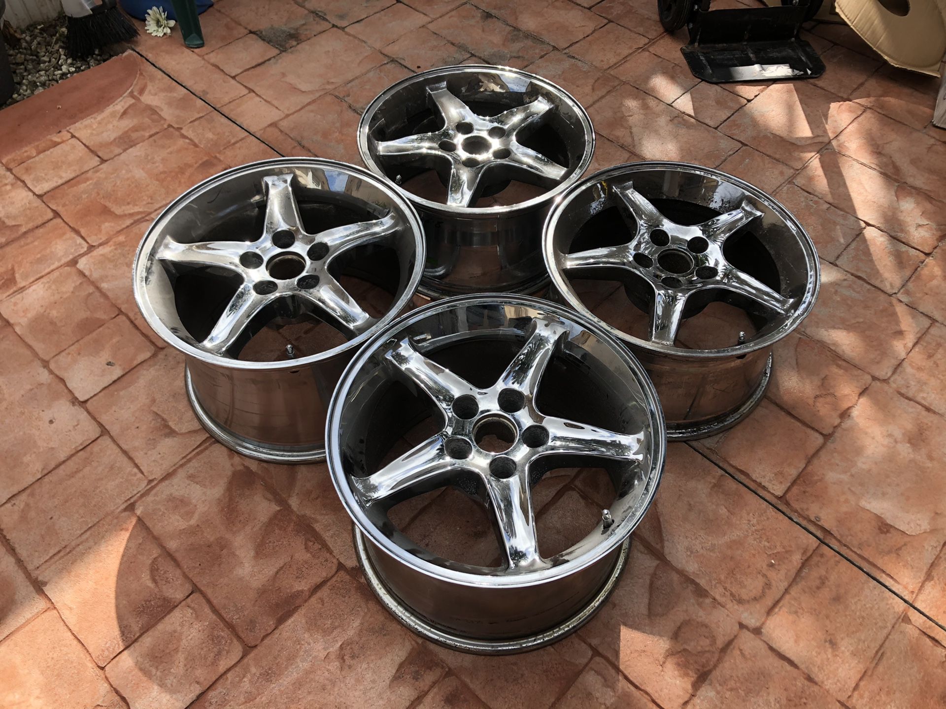 Ford Mustang Wheels 17x9 front & 17x10.5 rear