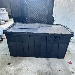 Storage crates
