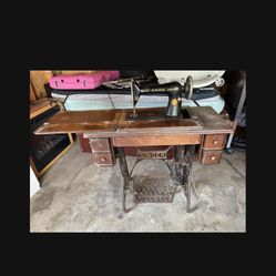 SINGER Sowing Table 