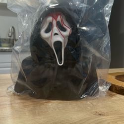 Scream 7 Ghost Face Bucket 