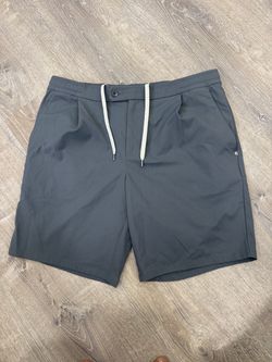 Vuori Shorts Mens 34  Performance Stretch Gray