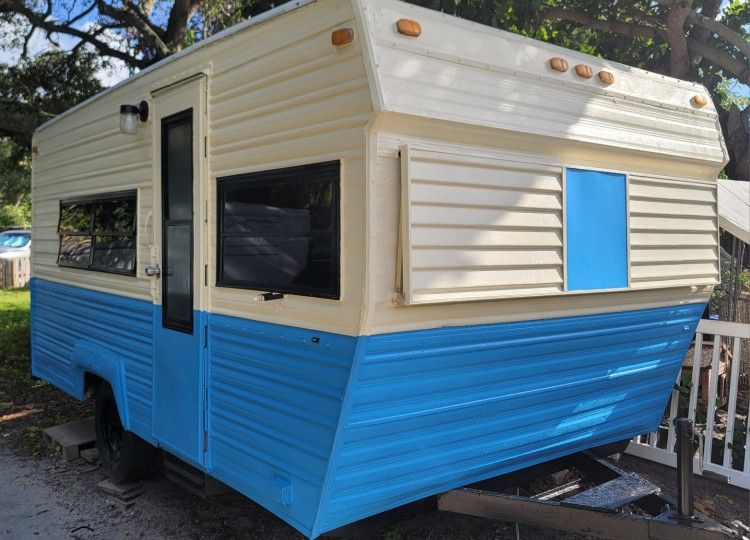 1983 Fleetwood Prowler