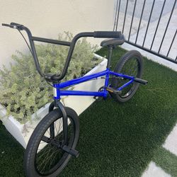 Elite BMX Bike