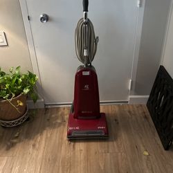 Riccar Upright Vacuum