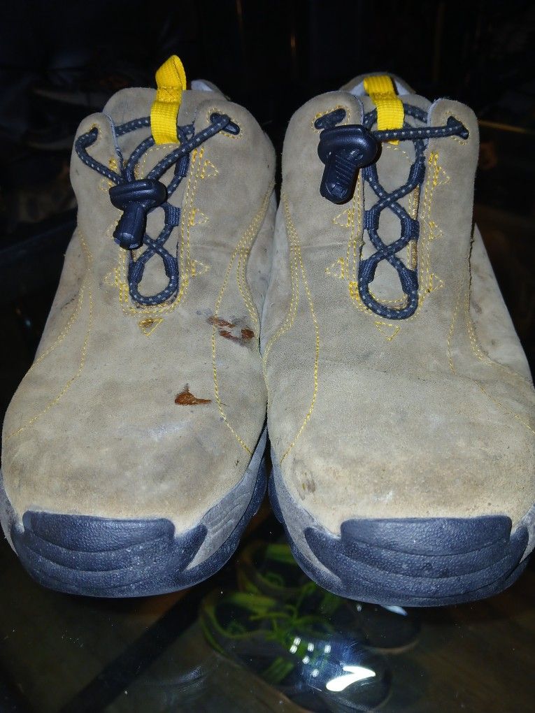 Timberland Mens SIZE 12 Hiking Shoes