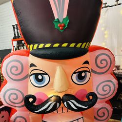 8ft Giant Nutcracker Head $65 “READ DESCRIPTION “