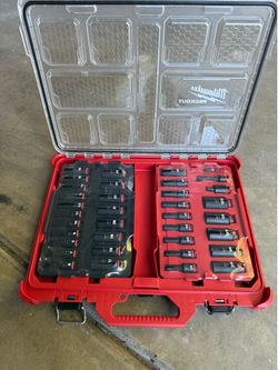 Milwaukee 3/8 socket set 36 piece