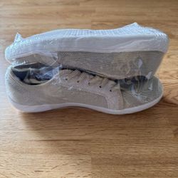 Whitin Women’s Minimalist sneakers/Loafers