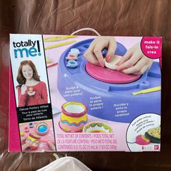Totally Me! Deluxe Pottery Wheel Sculpt & Paint Do-It-Yourself - NEW!!