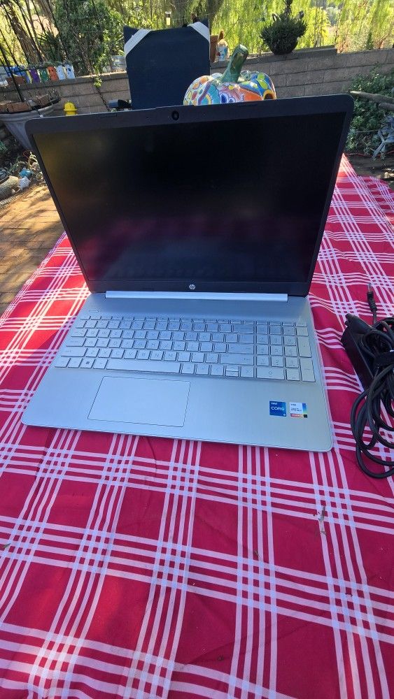 HP 15" Laptop, 12th Generation Intel Core i5-1235U, 16 GB RAM, 512 GB SSD,