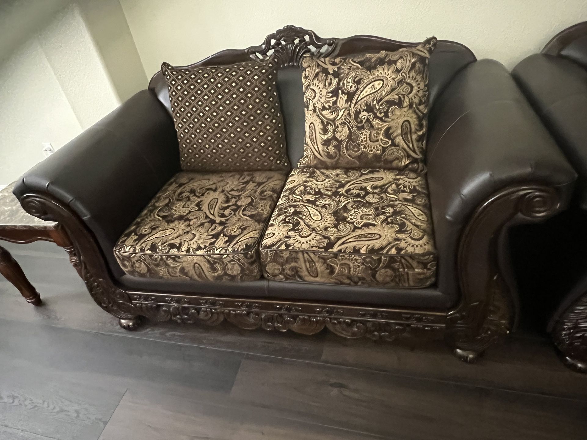 Couch Two Small Ones Two Big Ones And Two Coffee Tables One Big One Small And One More Small One