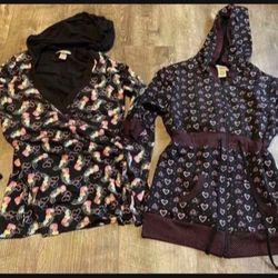 Juniors Tops Size Lrg  $4 Each 