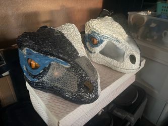 Jurassic World Velociraptor Dinosaur Masks Set of 2