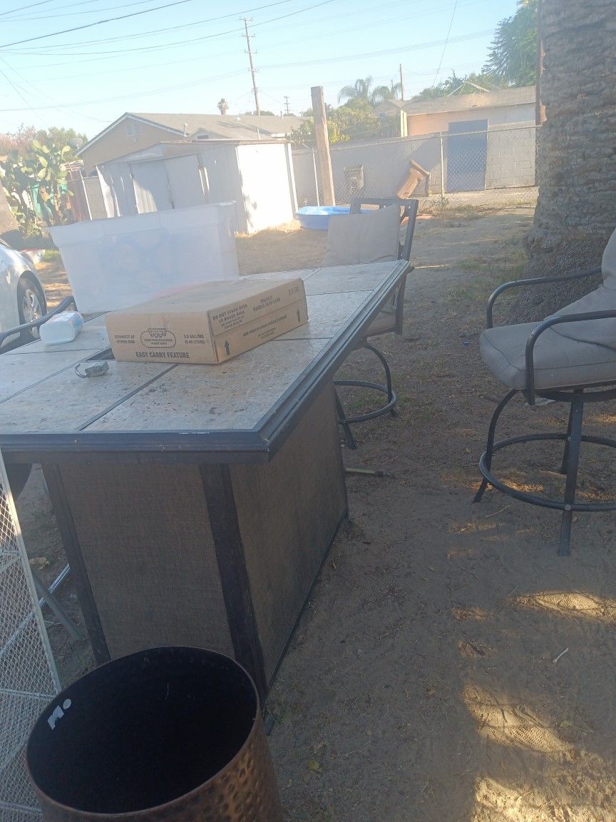 Patio Tall Hot Rock Table