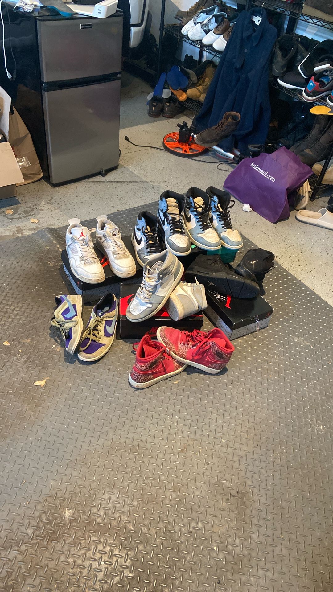 jordans and dunk all worn sizes 10-13 mostly 11 and 12