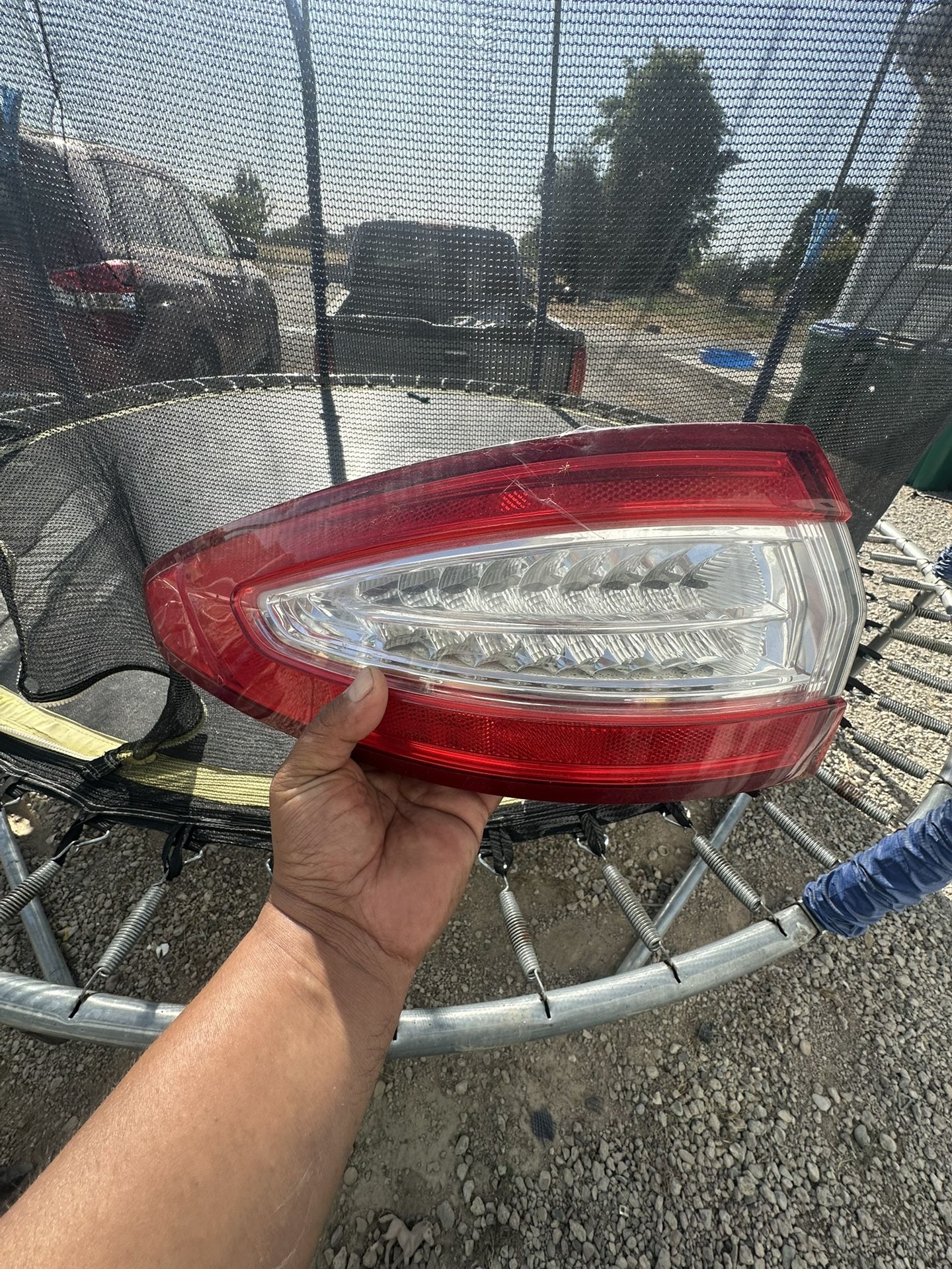 2013-2016 Ford Fusion Passenger Right RH Side Tail Light Taillight OEM