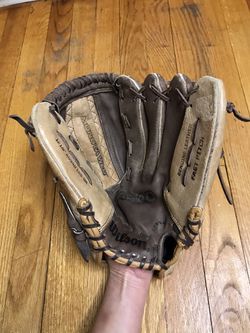 Wilson A440 Fast Pitch 11 1/2" Genuine Leather Softball Glove A0440 125-BR 12.5"