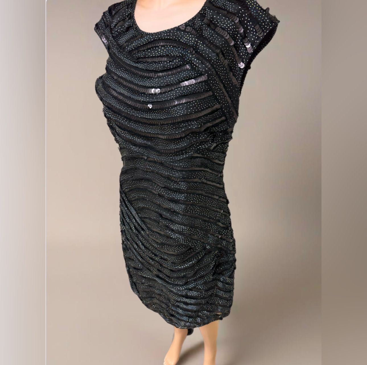 DIANE von FURSTENBERG Black Sequin Silk Knee-Length Dress Size 10 MSRP $575