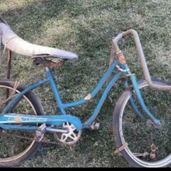 Late 60’s Early 70’s Sears Spyderette Bicycle *** READ BELOW
