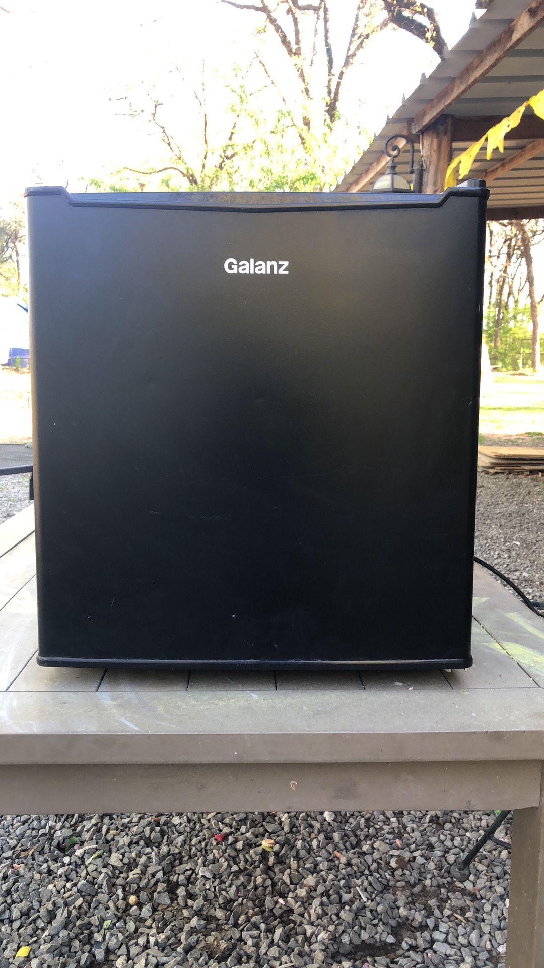 Galanz Mini Fridge 