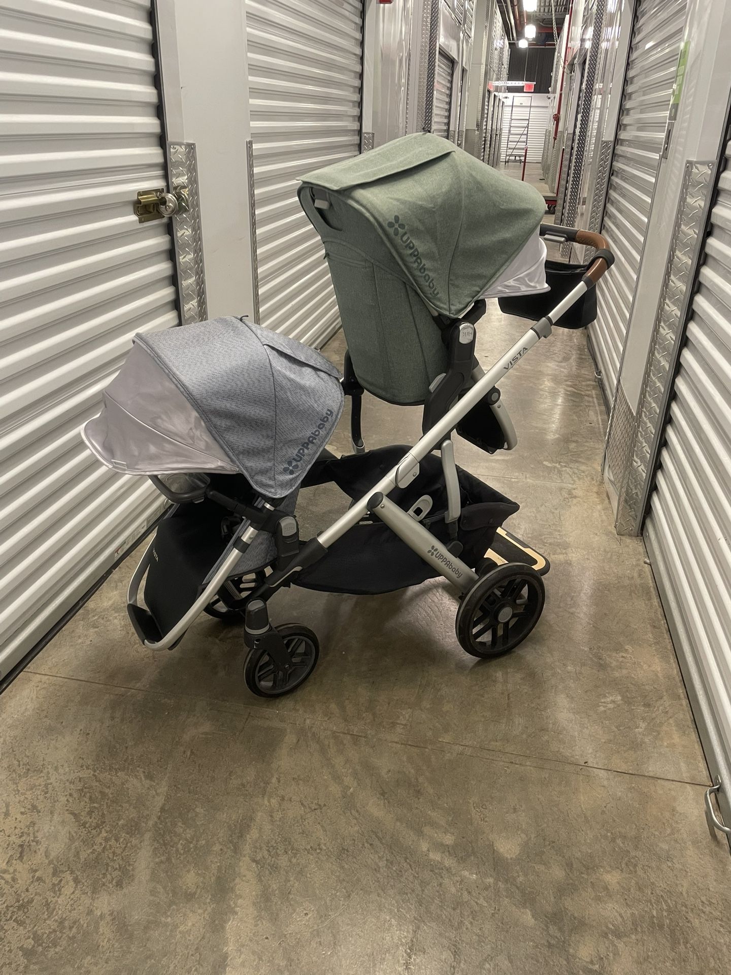 2019/2020 UPPAbaby Vista V2 Double Stroller With Pram & Accessories