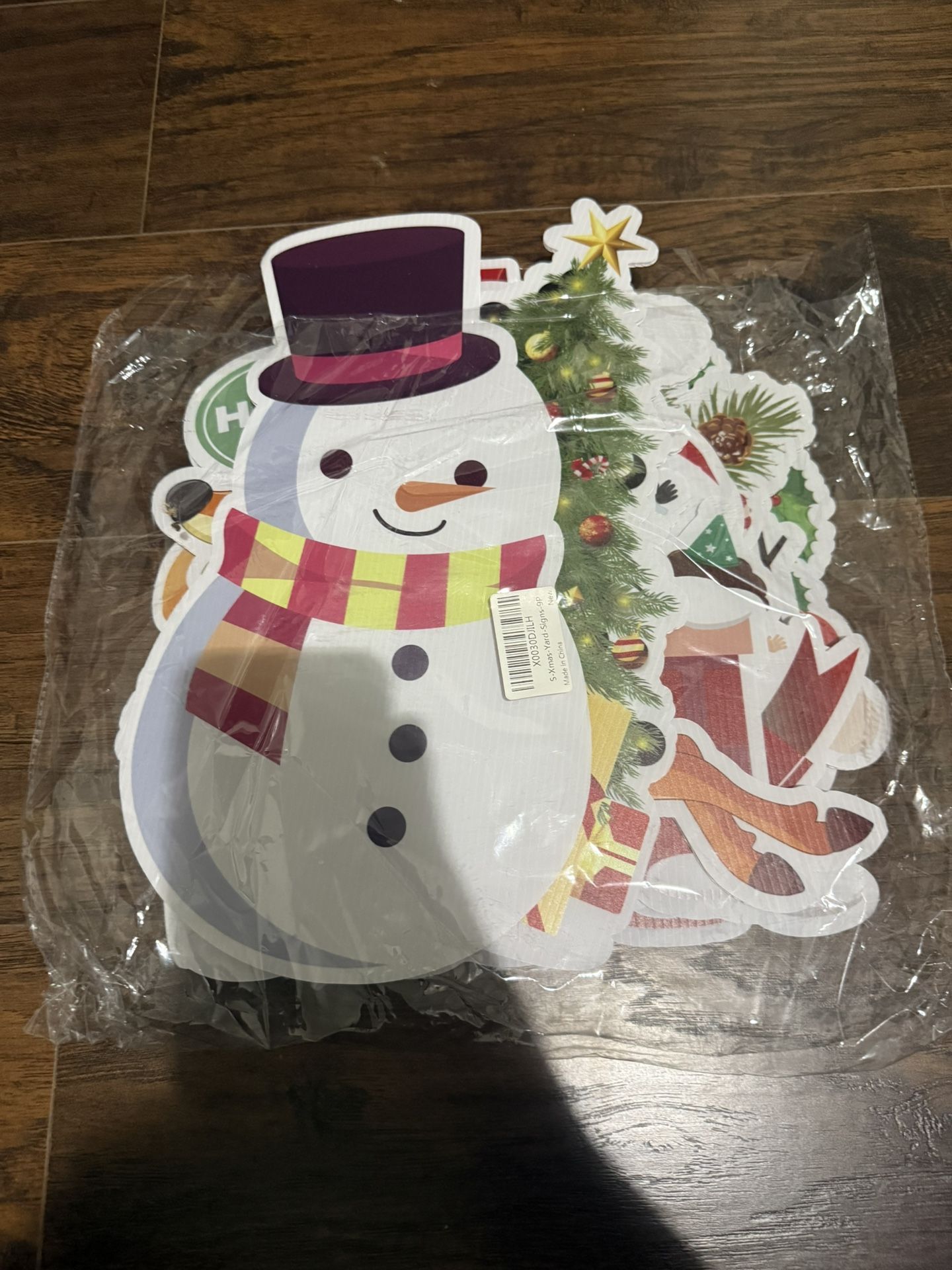 9 Pcs Christmas Yard Signs with Stakes Santa Snow Man Lawn Decor Decorations