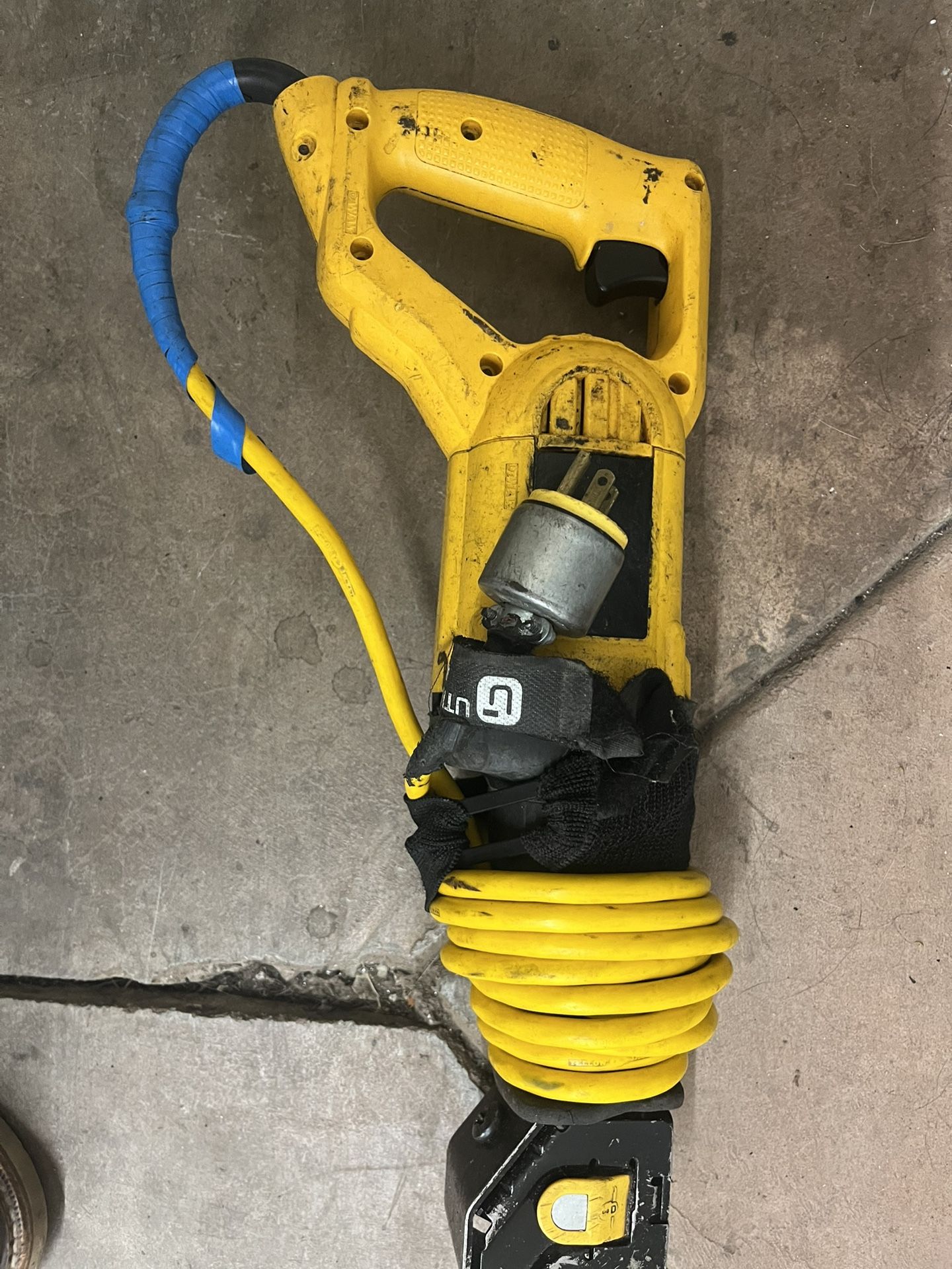 Corded Dewalt Reciprocating Saw