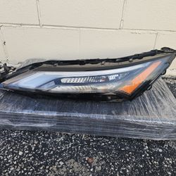 2021-2023 Nissan Rouge park lamp turn signal