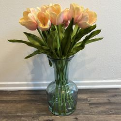 18 Piece Artificial Real Touch Tulips Flower Arrangement in Glass Vase with Faux Water for Home Decor