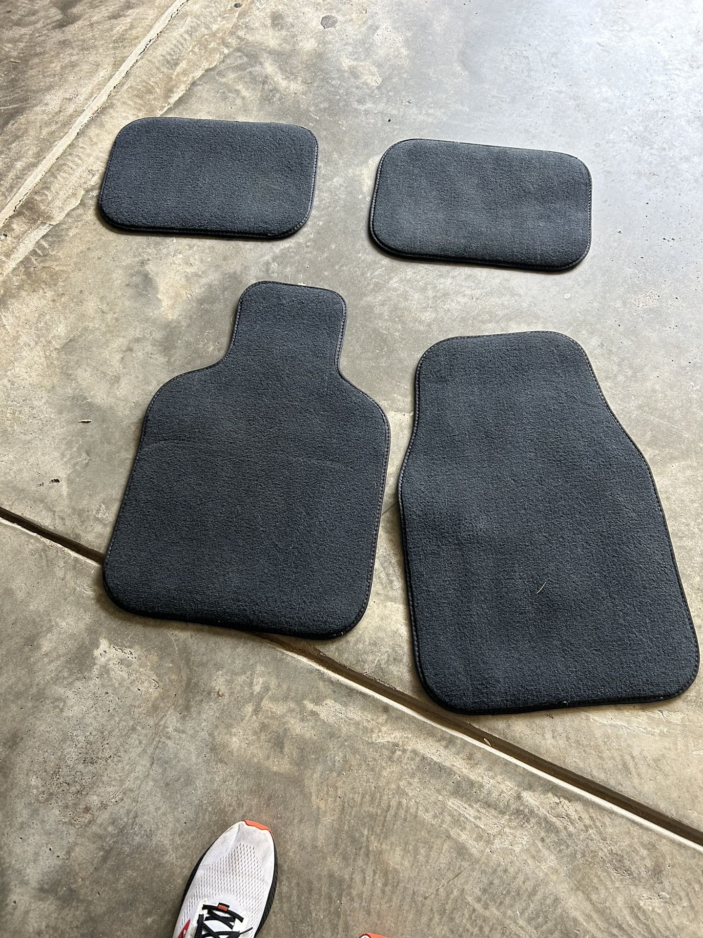 Black Auto Floor Mats For Sedan