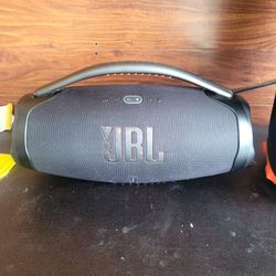 Jbl boombox3 portable Bluetooth speaker
