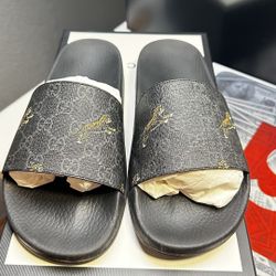 GG Supreme Tiger Sandals
