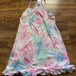 Girls Clothes
