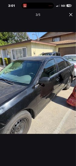2005 Toyota Camry car runs 1850 or best offer