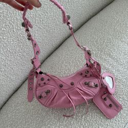 🩷BALENCIAGA  LE CAGOLE XS SHOULDER BAG IN PINK