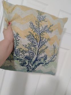 Tree pillow