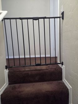 Black Metal Baby Safety Gate