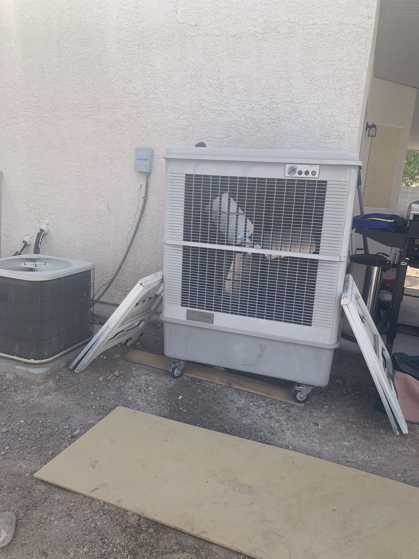 Hessaire EXTRA Large swamp Cooler for Sale in North Las Vegas, NV OfferUp