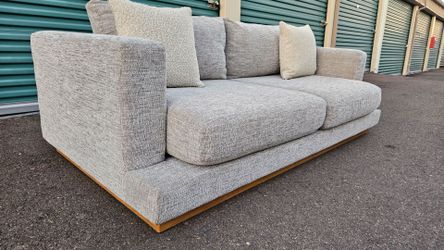 FREE DELIVERY!!!! Crate & Barrel "Tidal" Sofa 83" GRAY ($2.2K Retail ...50% Off)