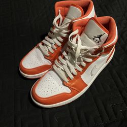 Jordan 1 Electro Orange 