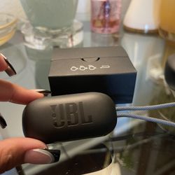 JBL Reflect Flow Pro+ Wireless Sports Earbuds 