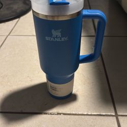 Stanley 40oz Bottle 