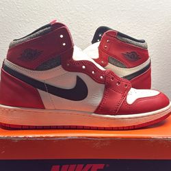 Jordan 1 Retro Chicago Lost and Found SIZE 6Y