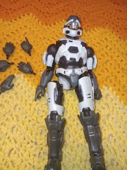 HALO ACTION FIGURES