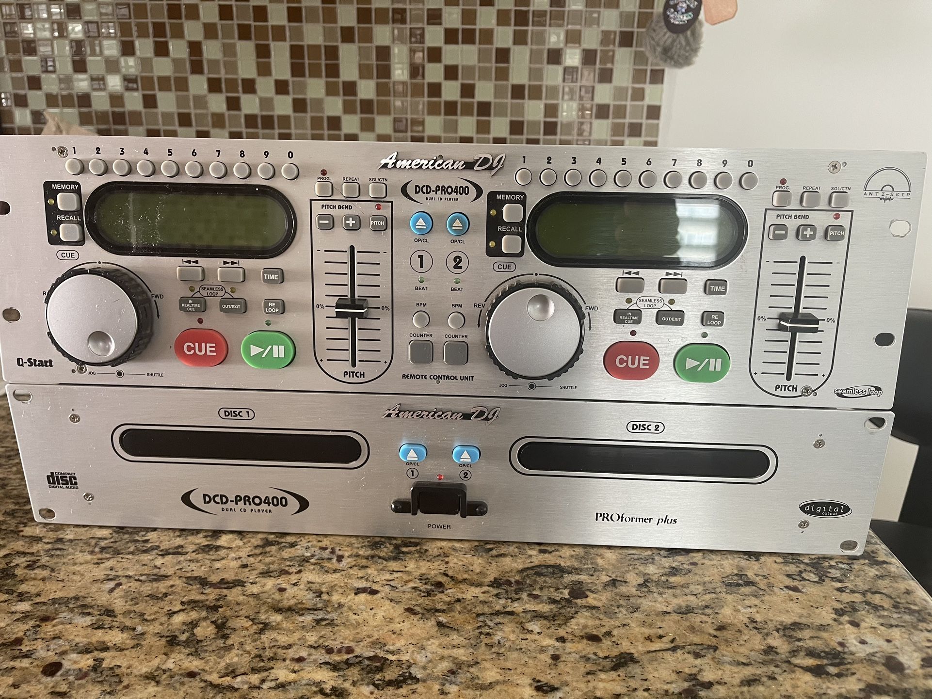 American DJ Dual Cd Player _ DCD-PRO400