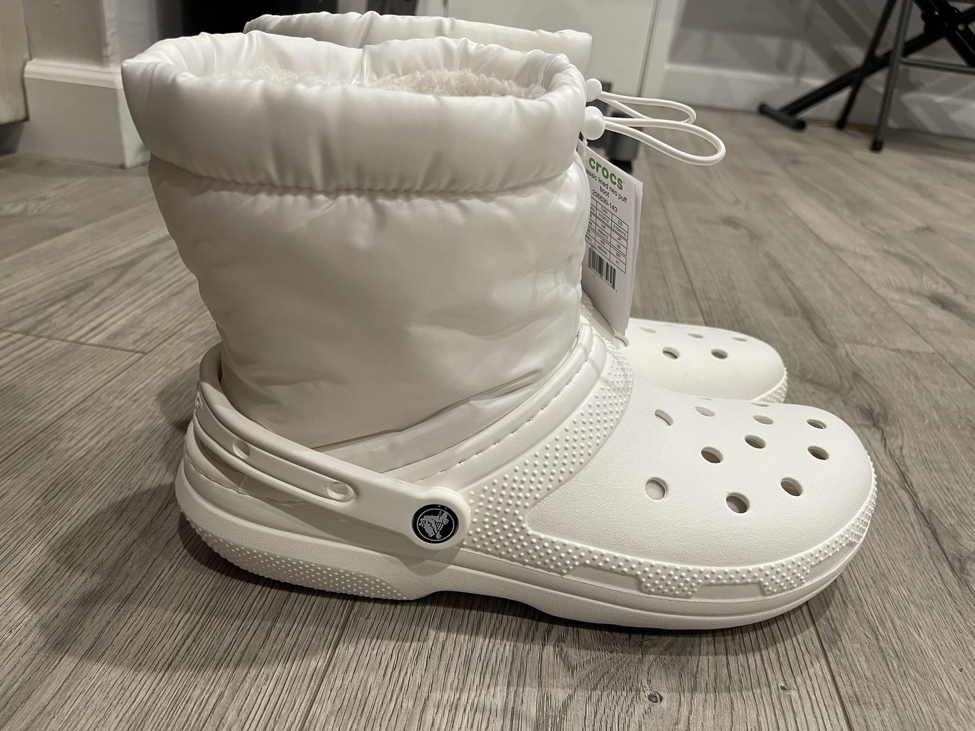 Crocs 143 clearance