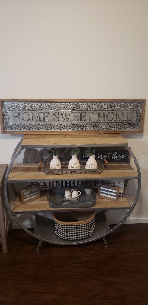 "Home Sweet Home" Wall Decor 