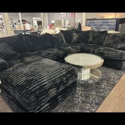 Brand New XL Super Plush Comfy Sectional Set 